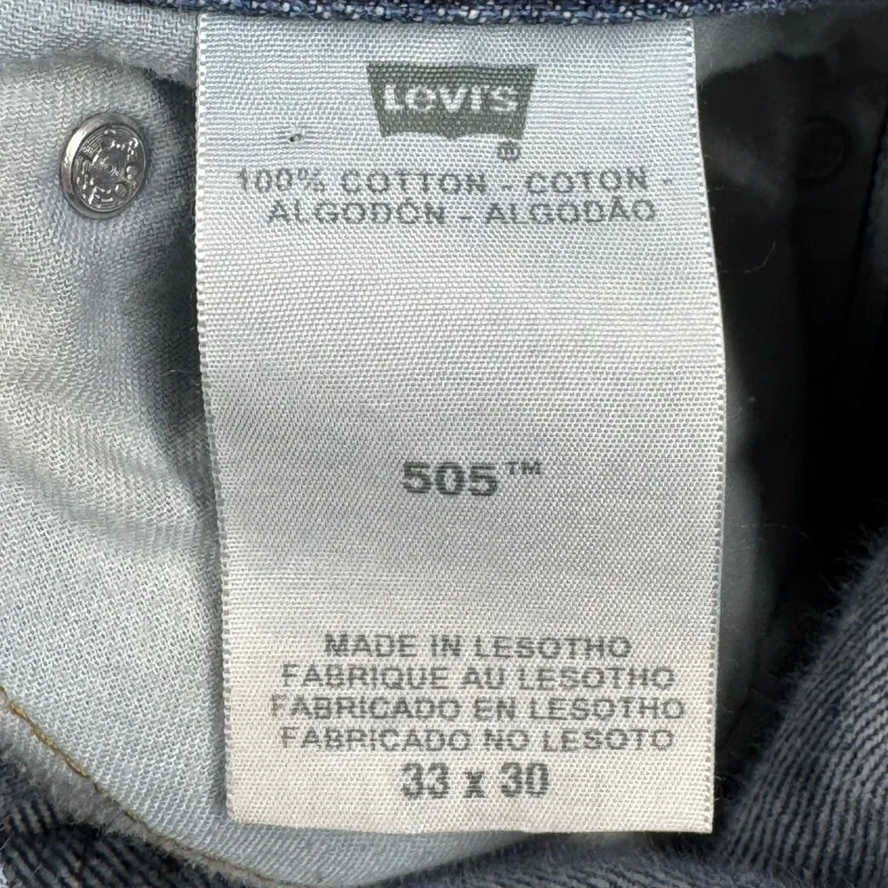VTG Levis 505 Regular Fit Straight Leg Jeans Men 33x30 Med Wash Distressed Faded